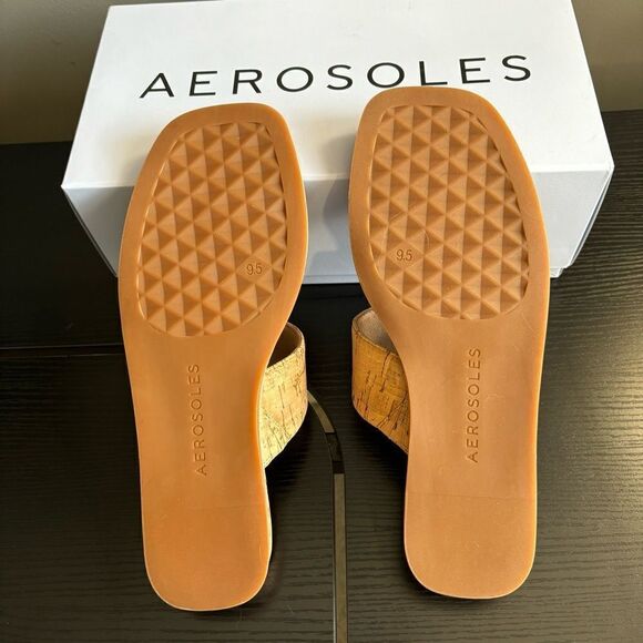 Aerosoles Barry, Women's Thong Mini Wedge Sandal in Cork, 9.5 - Picture 8 of 12